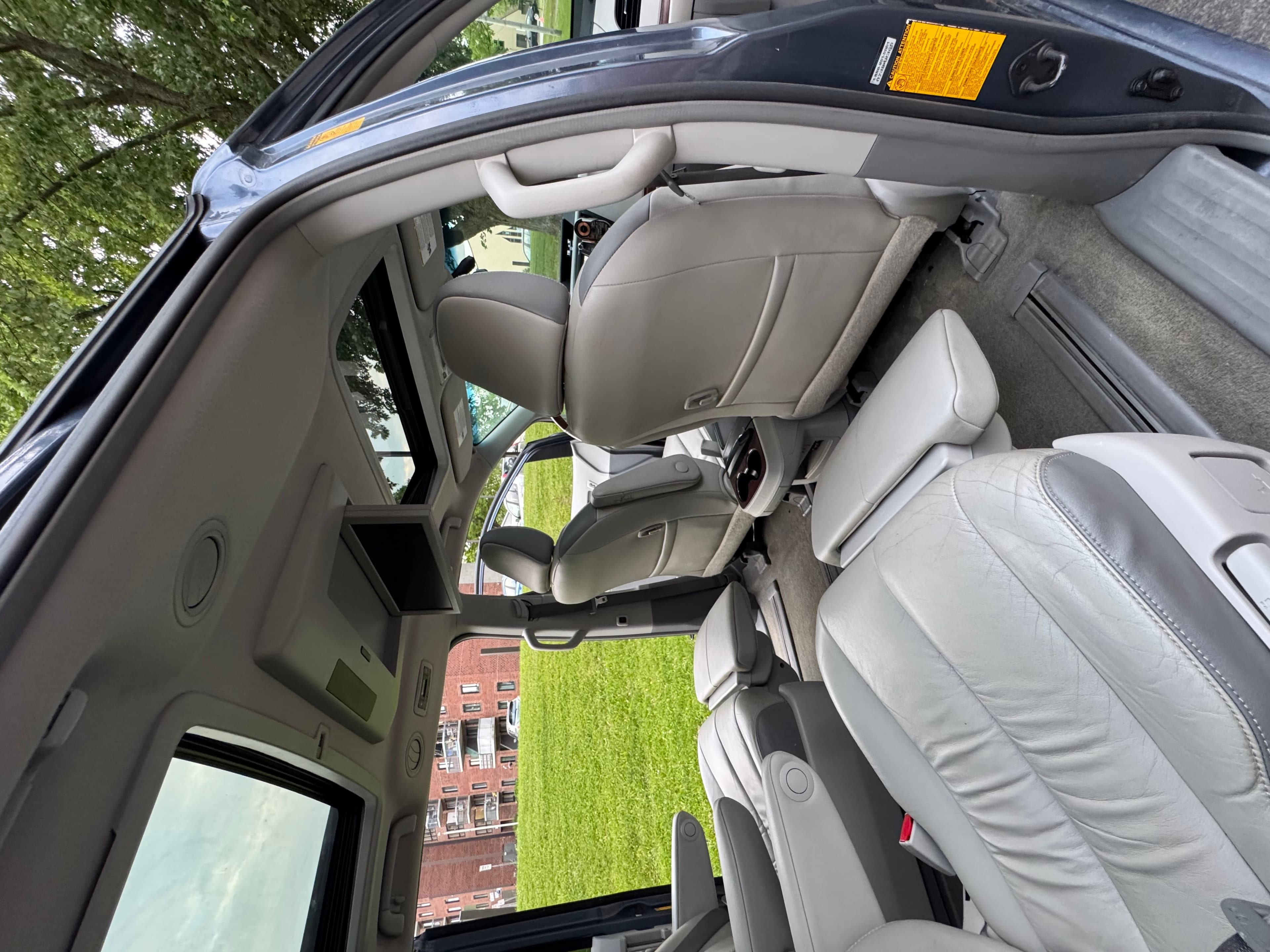 Toyota Sienna 2014 - Image 17