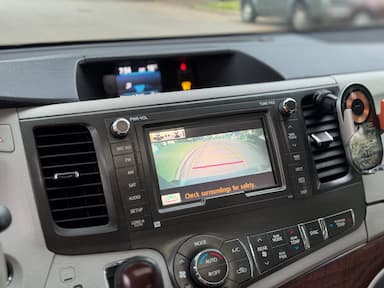 Toyota Sienna 2014 - Thumbnail 25